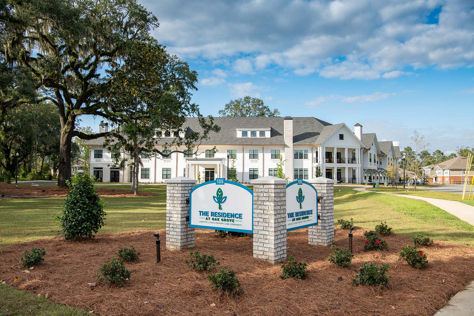 RWAllen_Thomasville_Oaks-3014 Exterior view of Pine Village of Perry assisted living and memory care community in Thomasville Georgia
